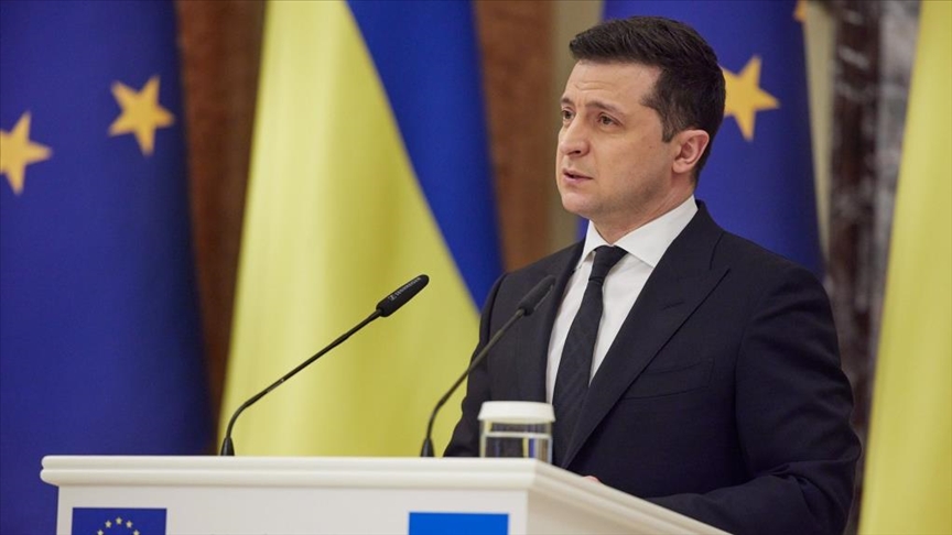 Zelenskiy: Rusya, Ukrayna'yi NATO'ya itiyor!