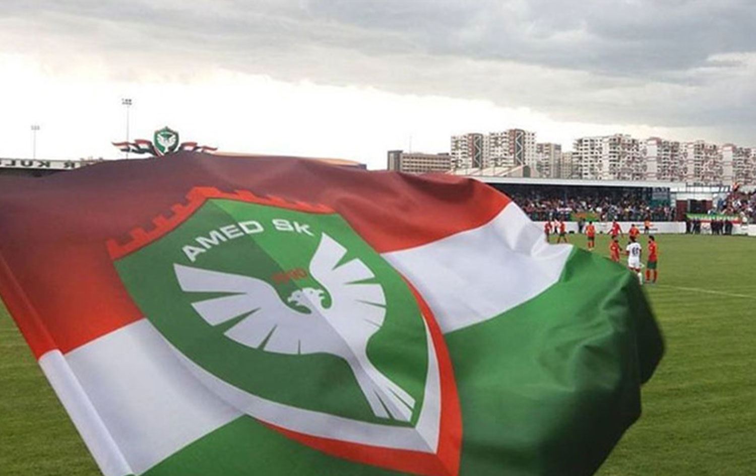 Amedspor tribünleri: Devlet Bahçeli ismini Diyarbakir'da istemiyoruz!