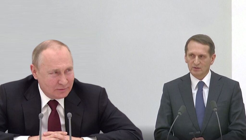 Putin Rus istihbarat sefini azarladi, Naryshkin kekeleyerek kürsüden indi!
