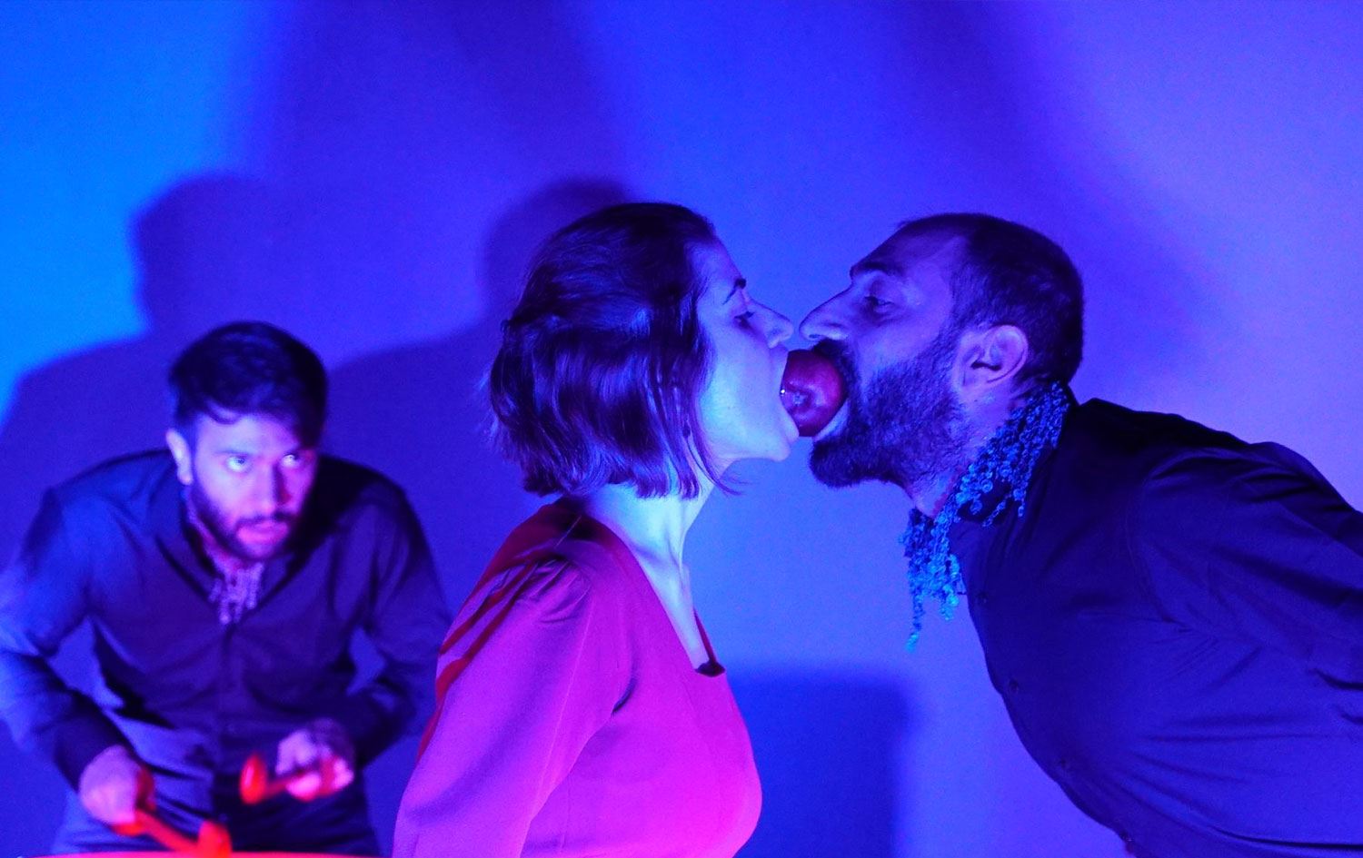 Kürtçe oyuna gerekçesiz yasak: Kaymakamlik iptal etti!