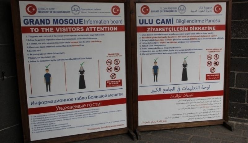 Diyarbakir Ulu Cami’de ‘her dile yer var Kürtçeye yer yok!’