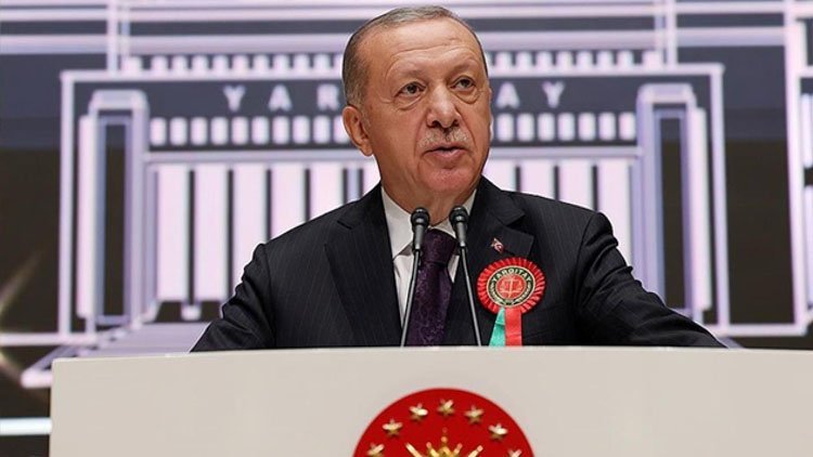 Erdogan’dan ‘yeni anayasa’ sinyali: Net konustu!
