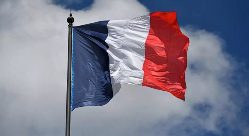 Fransa Gabon'la askeri isbirligini...