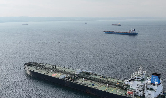 'O' ülke  Iran petrol tankerine el koydu!