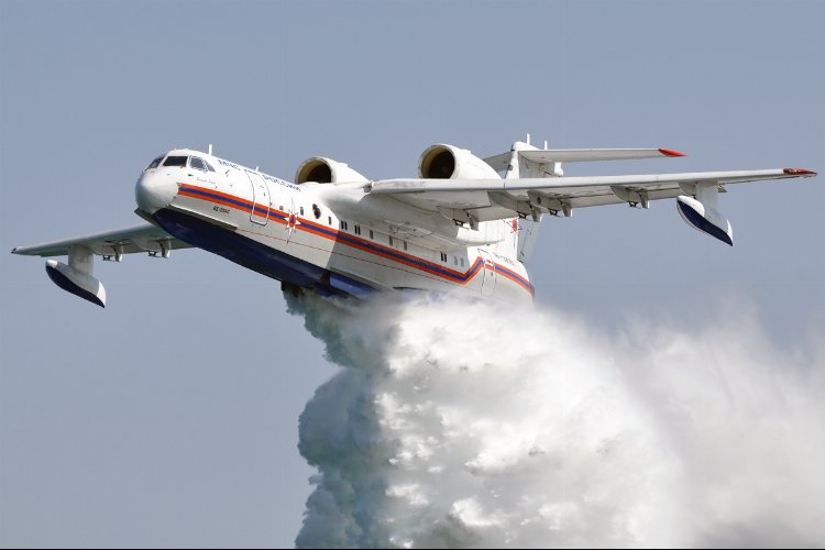'O' ülke, Türkiye'ye iki yangin söndürme uçagi gönderdi