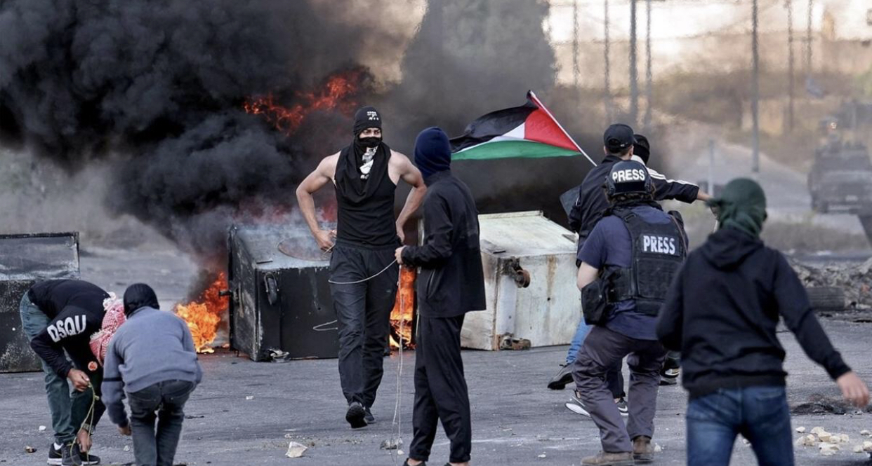 Bati Seria'da Israil askerleri ile Filistinliler çatisti