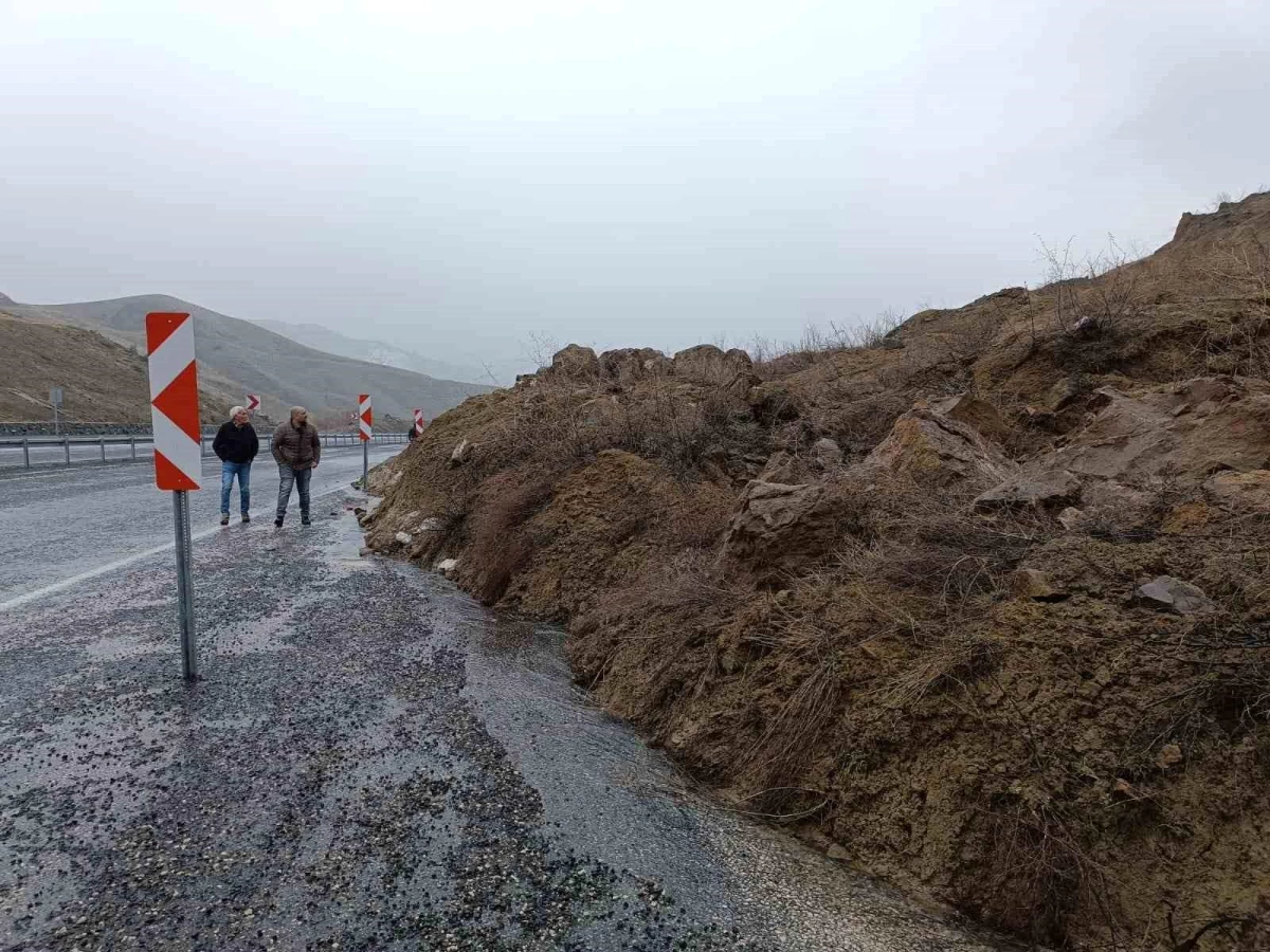 Hez li rêya navbera bajarê Mûsê û Erzeromê ket