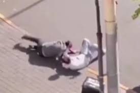 Israilli diplomata Pekin'de biçakli saldiri!