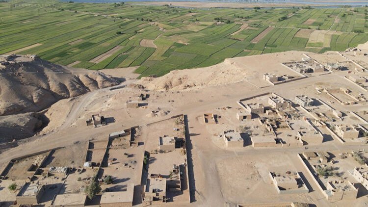 Iranli milisler, Rojava’da sivil evlerine füze rampalari yerlestiriyor!