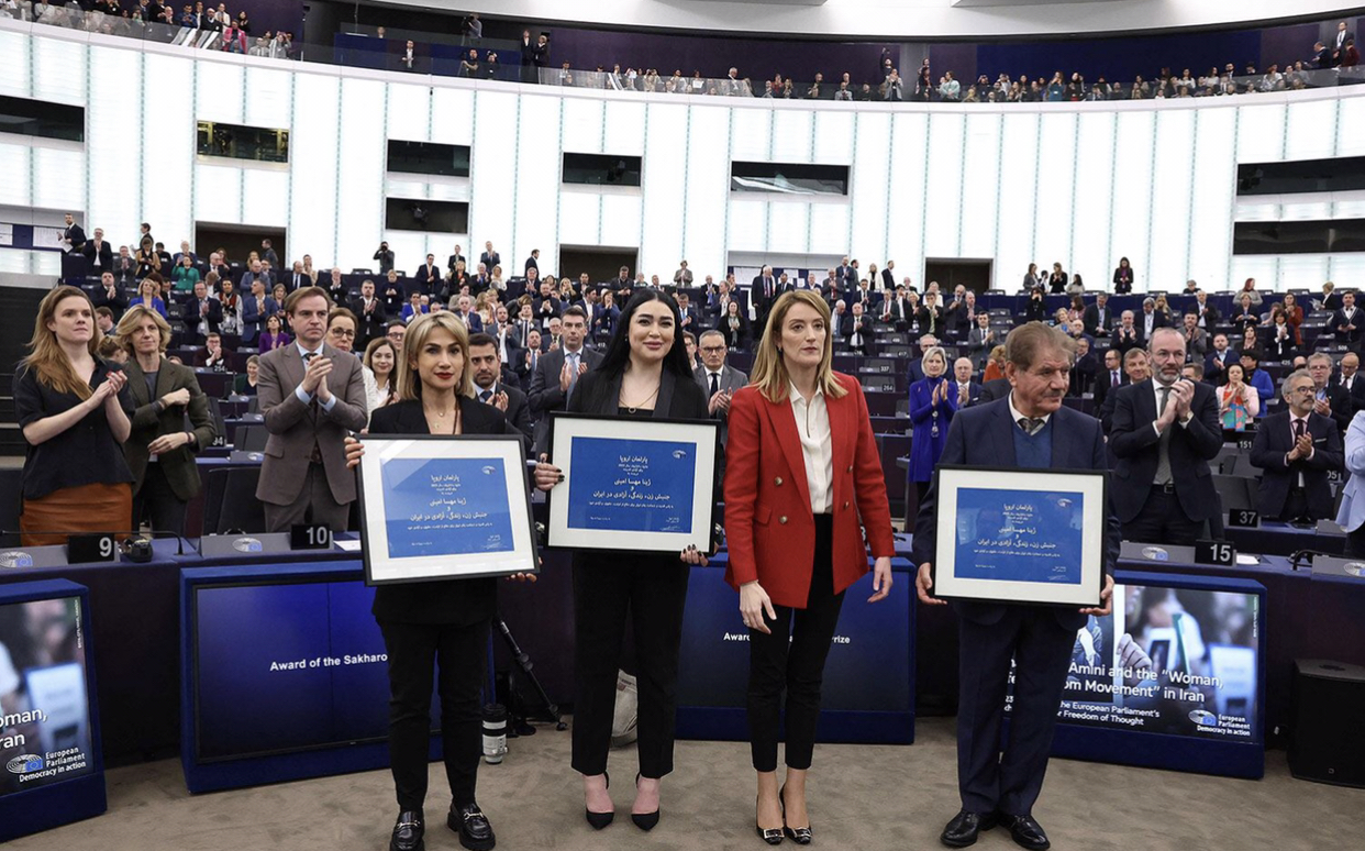 Jina Emini'ye verilen Sakharov Öldülü'ne el konuldu