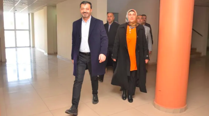 HDP’li Esbaskanlar görevlerine iade edildi