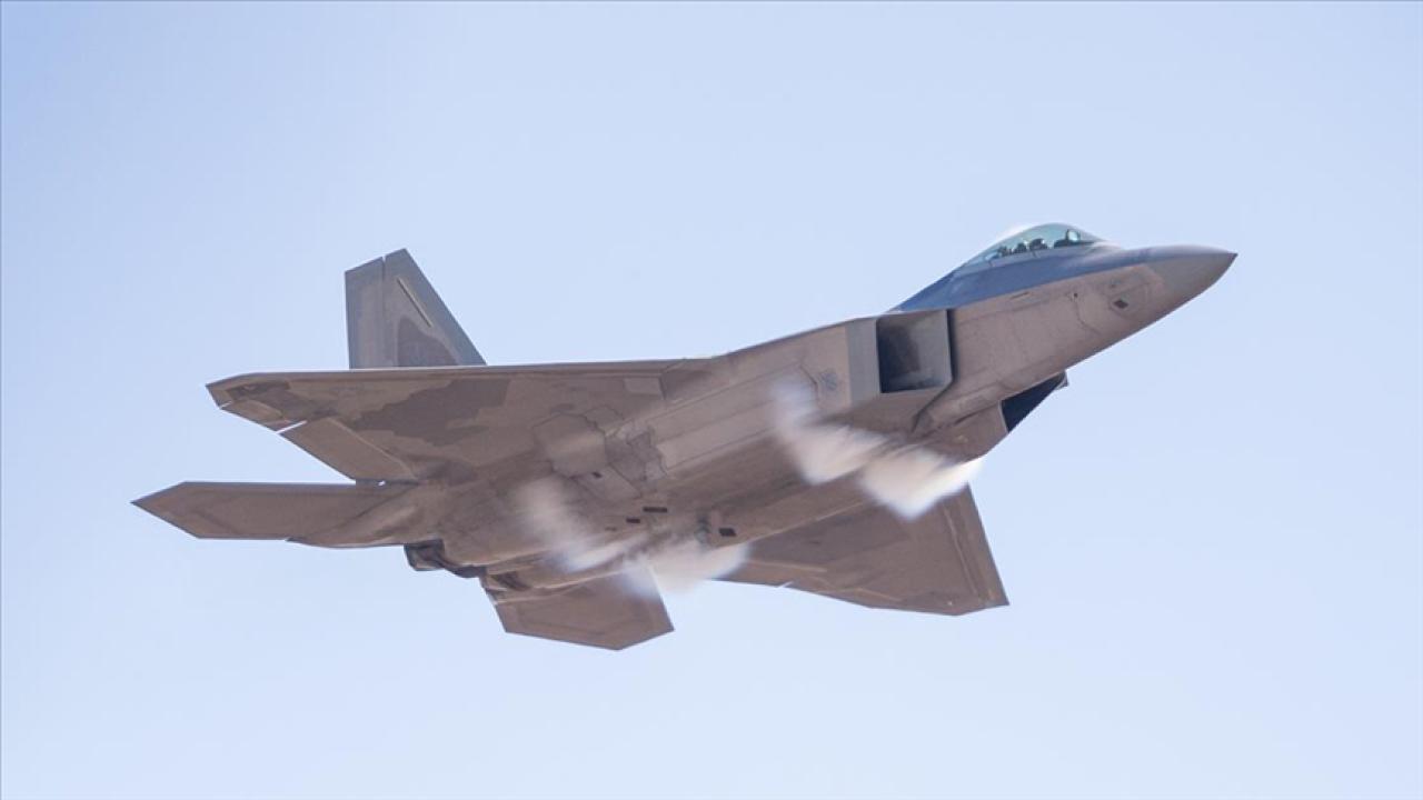 Akdeniz'de ABD askeri uçagi düstü!