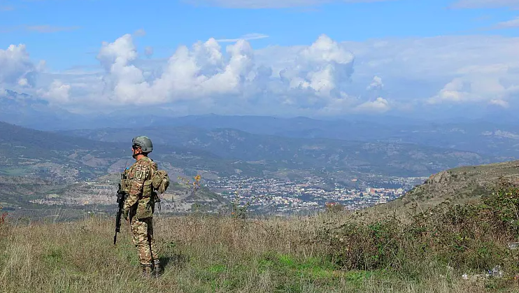Ermenistan-Azerbaycan sinirinda çatisma!
