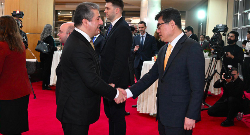 Basbakan çok sayida büyükelçi ve konsolos ile bir araya geldi