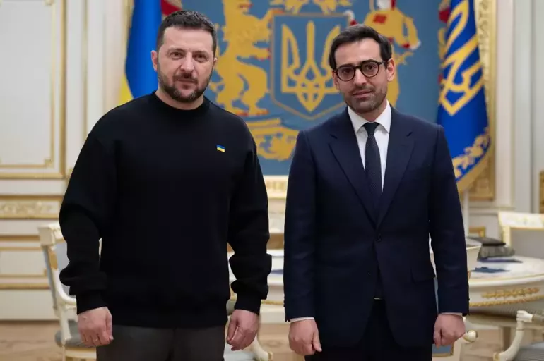 'O' ülkenin yeni disisleri bakani, ilk ziyaretini Kiev’e yapti