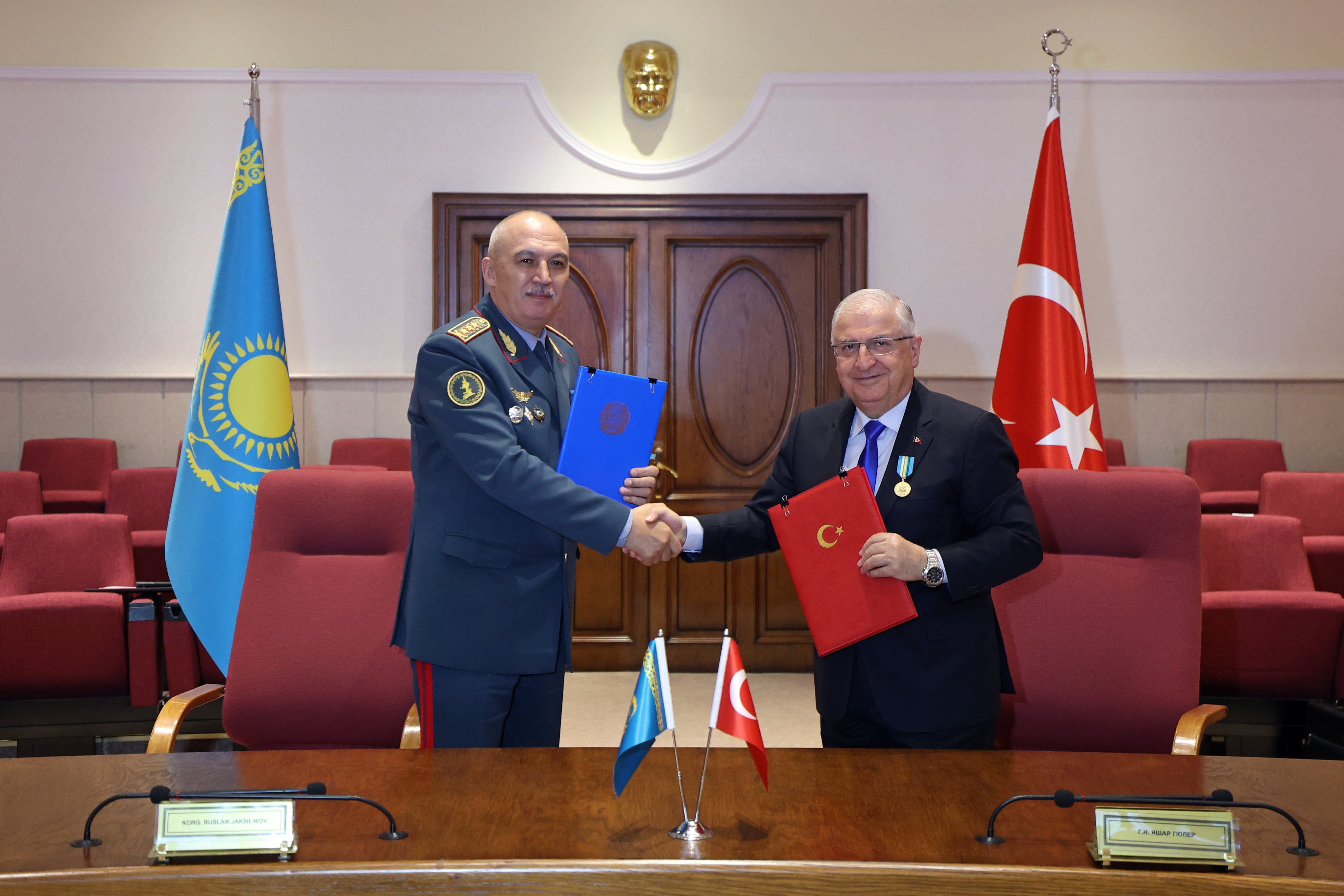 Türkiye ve Kazakistan arasinda anlasma