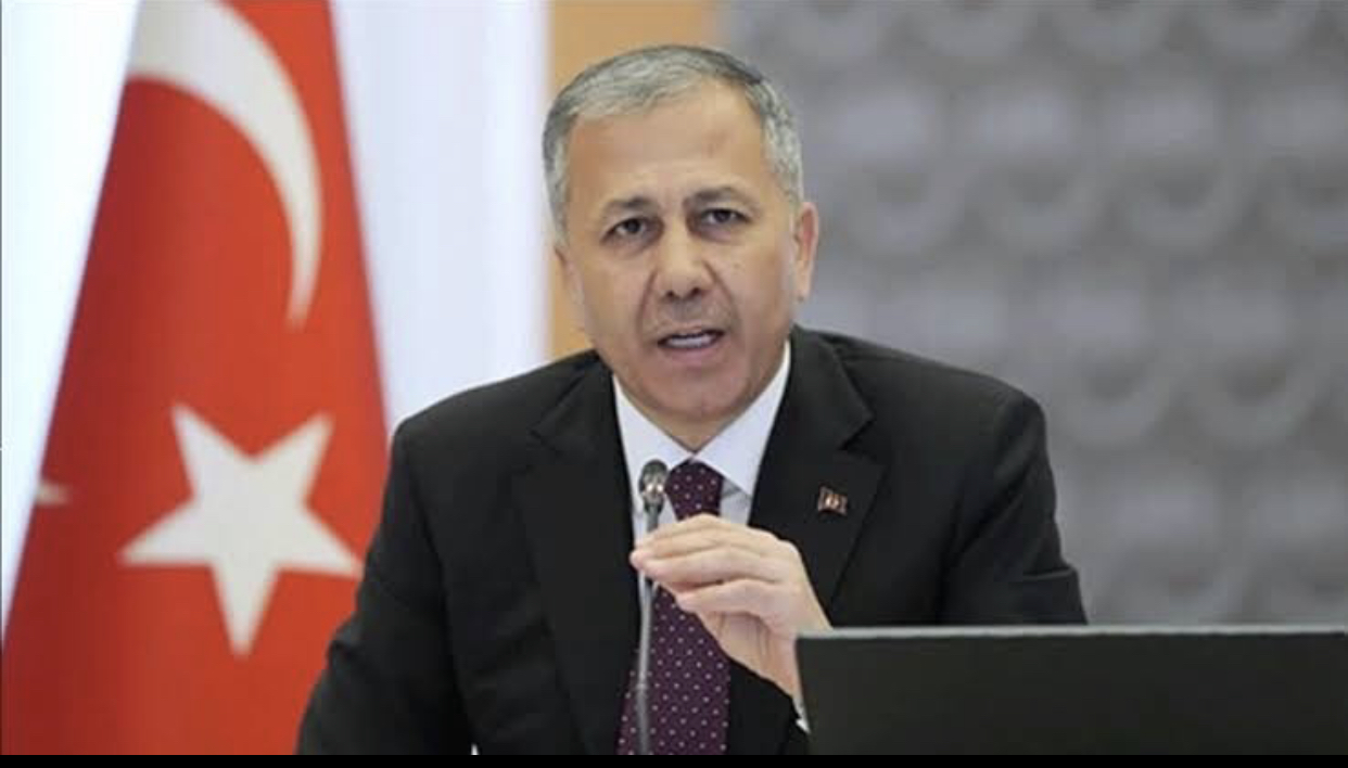 Yerlikaya’dan Kilise saldirisina yönelik açiklama: Failleri yakaladik!