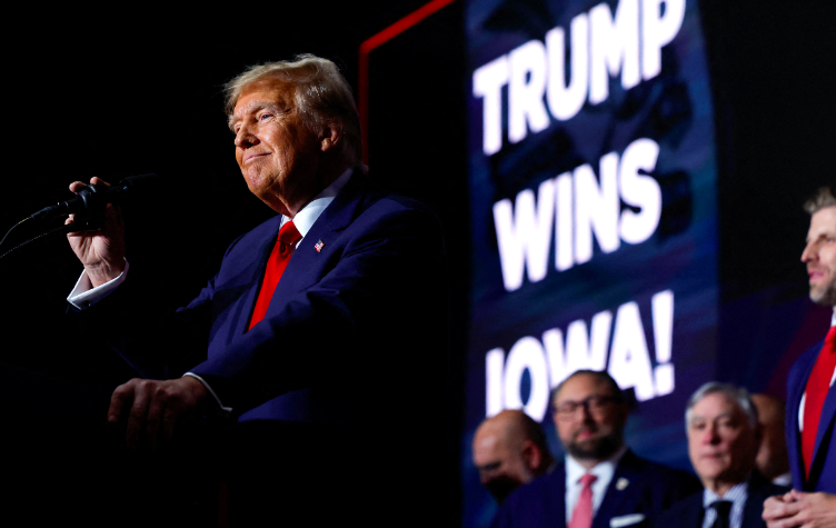 ABD seçimleri | Trump ilk zaferini kazandi, zafer konusmasi yapti