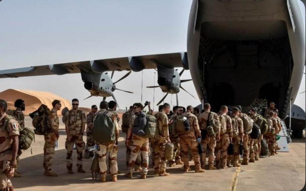 Fransayê leskerên xwe vekisandin