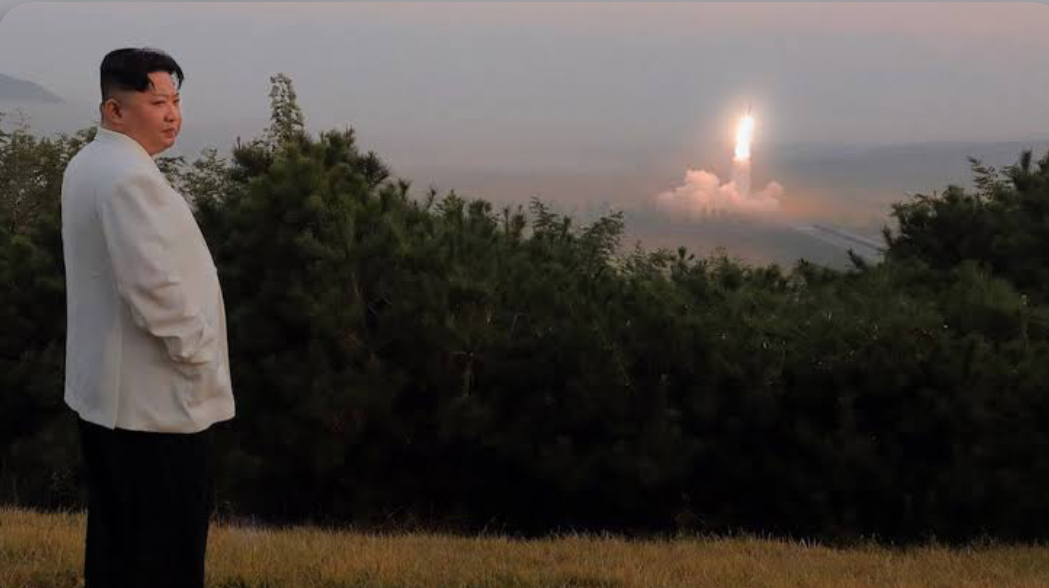 Kuzey Kore, Güney Kore’ye füzeler firlatti!