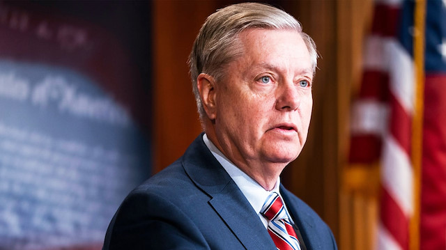 Senatorê Amerîkî: Werin em 'wî' welatî ji nexseyê paqij bikin!