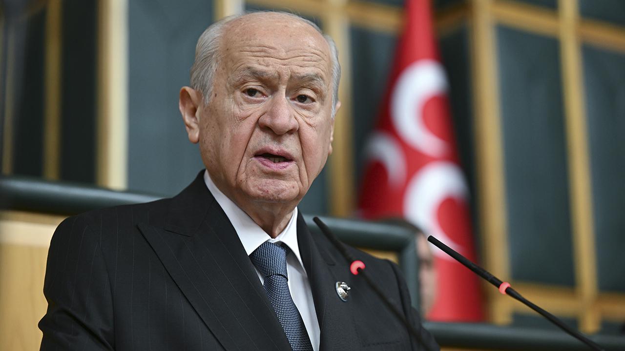 Bahçeli, DEM Parti’yi ‘terörist ilan’ etti: Maaslari kesilsin!