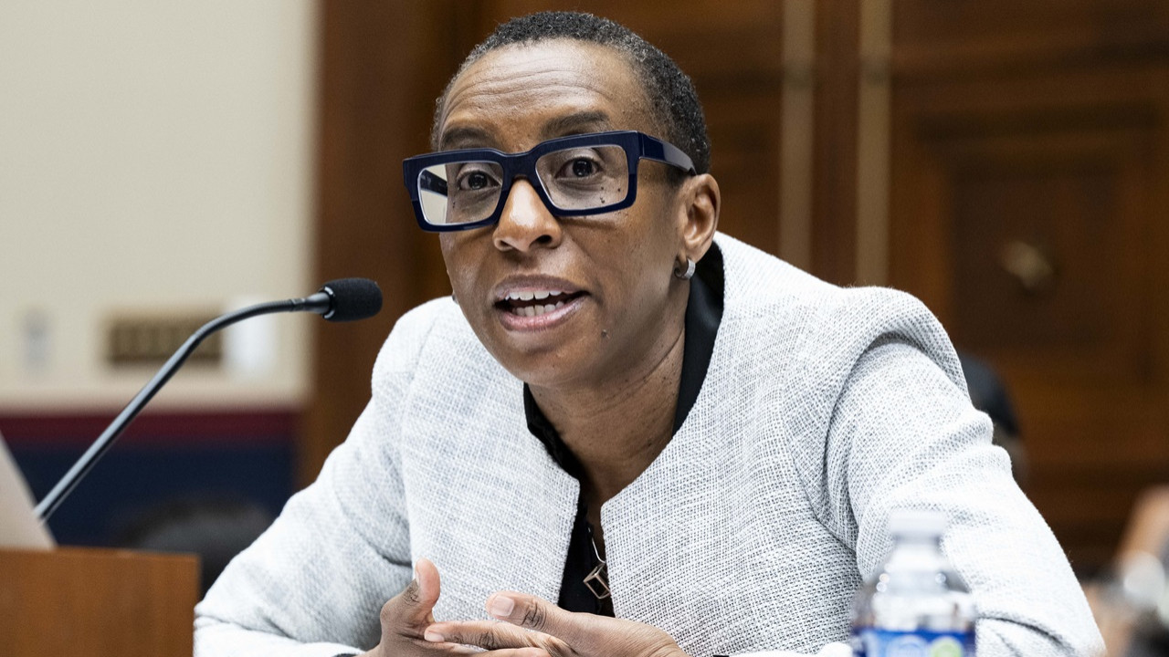 Harvard Üniversitesi Rektörü istifa etti