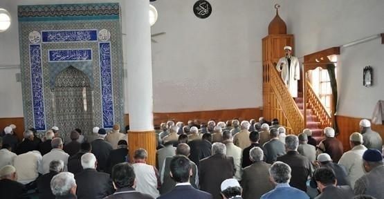 Diyarbakir'da kaymakam hutbeyi begenmedi, imami dövdü