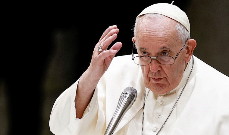 "Insanligin kendi kendini yok etme kapasitesi beni korkutuyor"