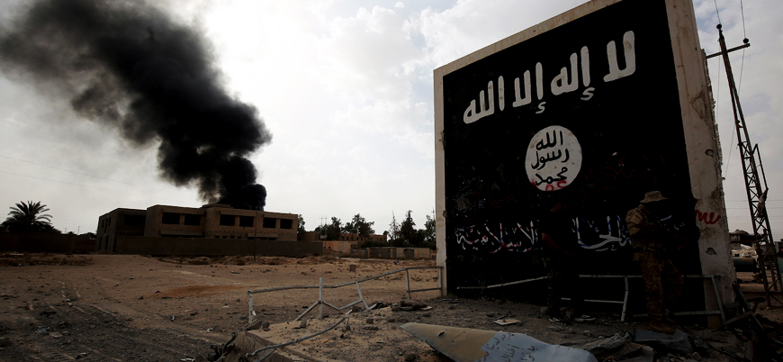 SOHR: 240 ISID'li terörist DSG'ye teslim oldu