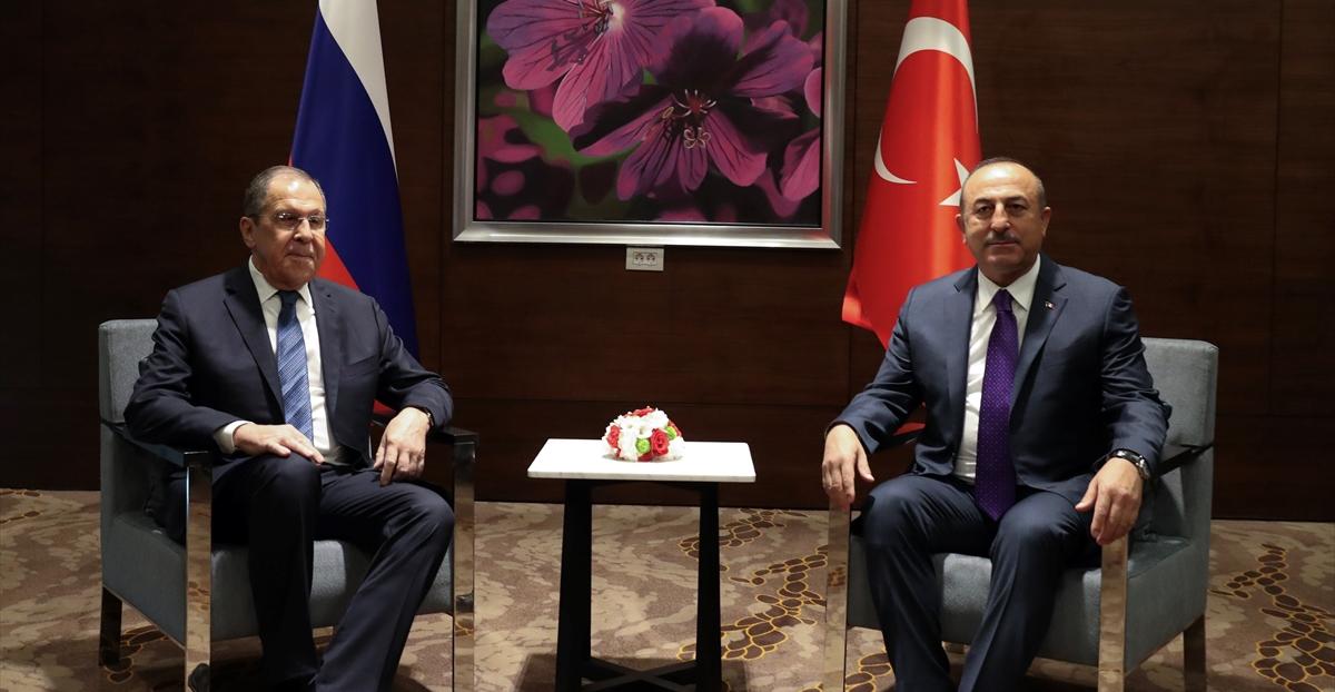 Çavusoglu: Rusya ile anlastik, anlasmaya bagliyiz