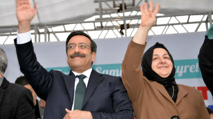 Diyarbakir kayyimi 3 ayda 255 bin liralik yemek yemis!