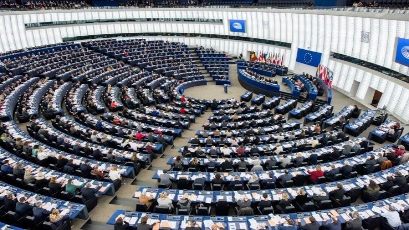 AP seçimlerinde 21 ülkenin oylari sayiliyor