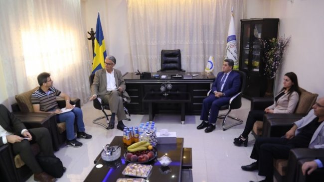 Isveç’ten Rojava’ya gelen heyet bölgedeki yönetimi görüstü