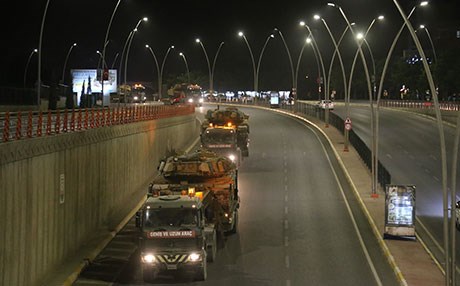 Türkiye’den Rojava sinirina askeri sevkiyat!