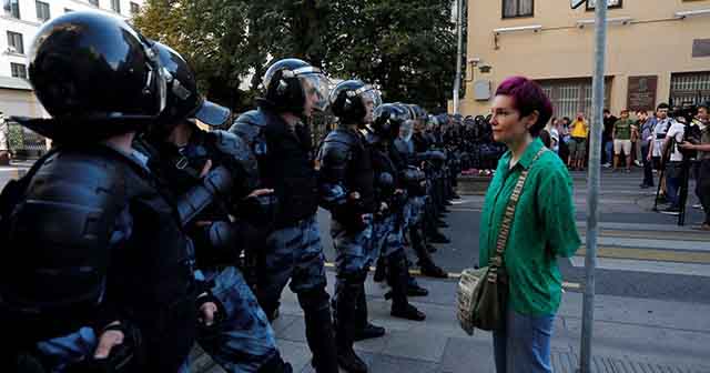 Rusya'da gözaltilar devam ediyor