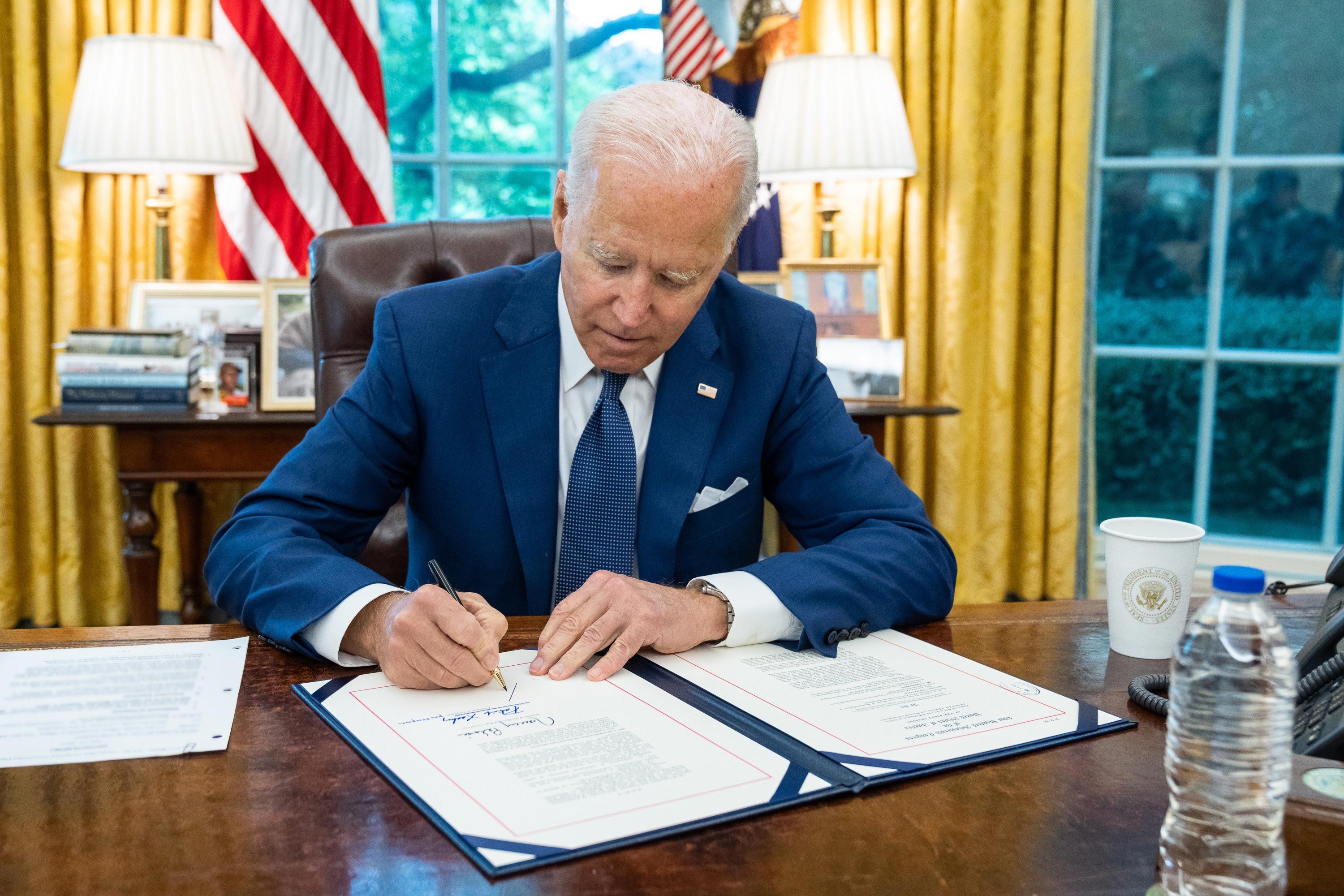 Rojava | Biden, Trump’in izinden gidiyor: Kararnameyi imzaladi!