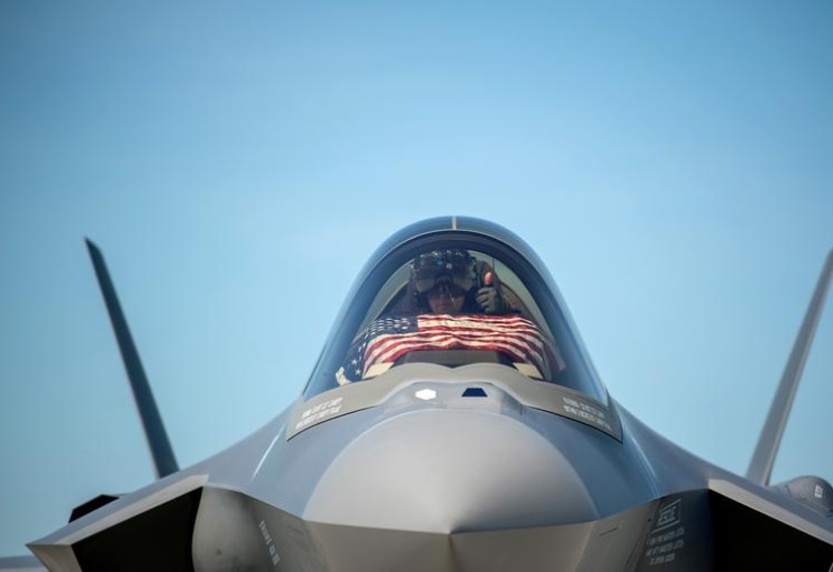 ئیسرائیل دژایەتی خۆی لەگەڵ فرۆشتنی فڕۆکەی پێشکەوتووی ووڵاتەکەی بە قەتەر ڕاگەیاند