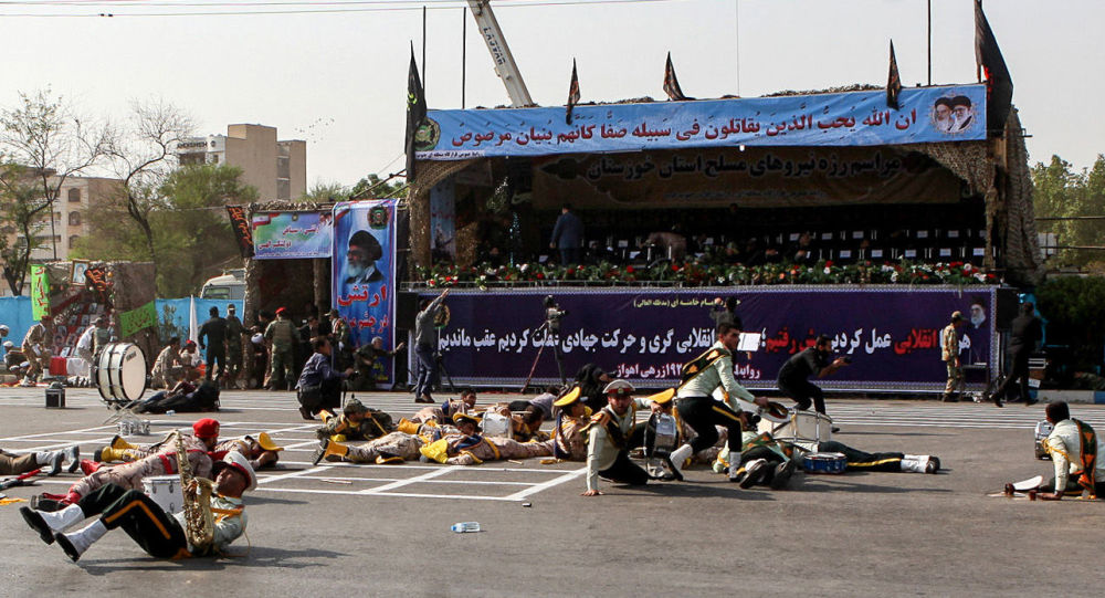 بەپەلە ... لە هێرشی سەر مانۆڕی سەربازی ئەهواز زیاتر لە ٩٠ کەس کوژران و بریندار بوون