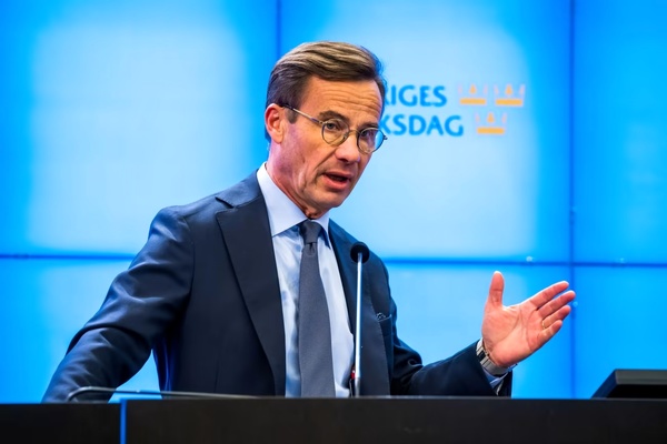 سەرۆک وەزیرانی سوید : بە سووتاندنی قورئان زیان بە ووڵاتەکەمان دەگەێنن