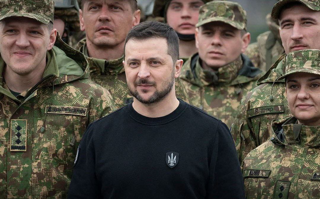 ژنێکی ڕووسی بەهۆی ئەوەی زێلێنسکی بە "قۆز" ناوبردووە، 500 دۆلار غەرامە کرا.