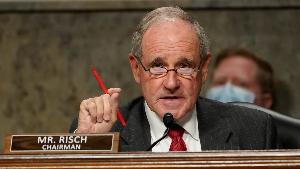 جیم ڕیش : بۆچی گەمارۆوەکان نەیانتوانی ببنە بەربەستی فرۆشتنی نەوتی ئێران بە چین ؟؟