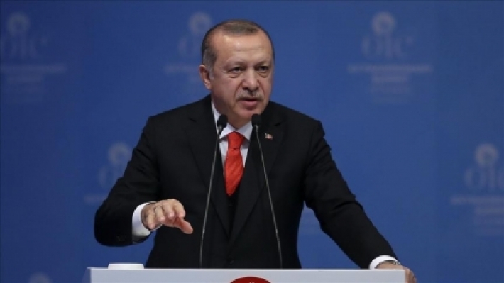 ئەردۆغان: دەبێت ئەمریکا خۆی بخات بەبارێکدا یان پەکەکە یان تورکیا