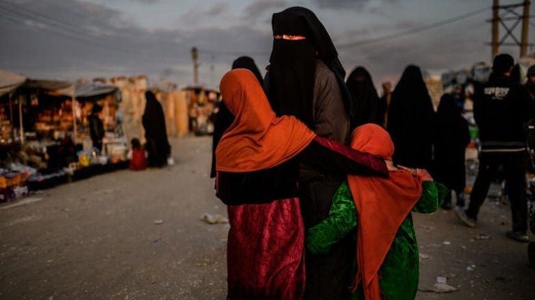 پلاسخارت: نزیکەی ٣٠ هەزار عێراقی لەنێو کەمپی هۆل دەژین