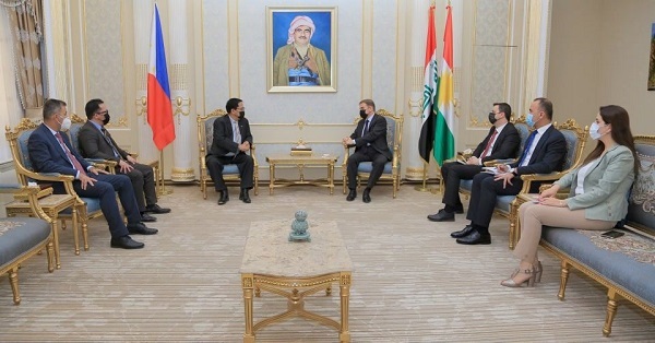 جێگری سەرۆکی پەرلەمانی کوردستان پێشوازی لە باڵیۆزی فلیپین لە هەرێمی کوردستان و شاندێکی یاوەری کرد