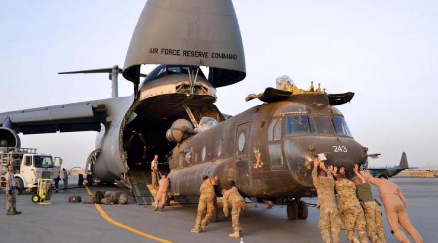 بەپەلە    ...  هێزێکی زۆر و کەرەستەی قورسی سەربازی ئەمریکا لە ئۆردۆن ، سووریا و کوەیتەوە گەیشتنە ناو بنکەی سەربازی عین الاسد