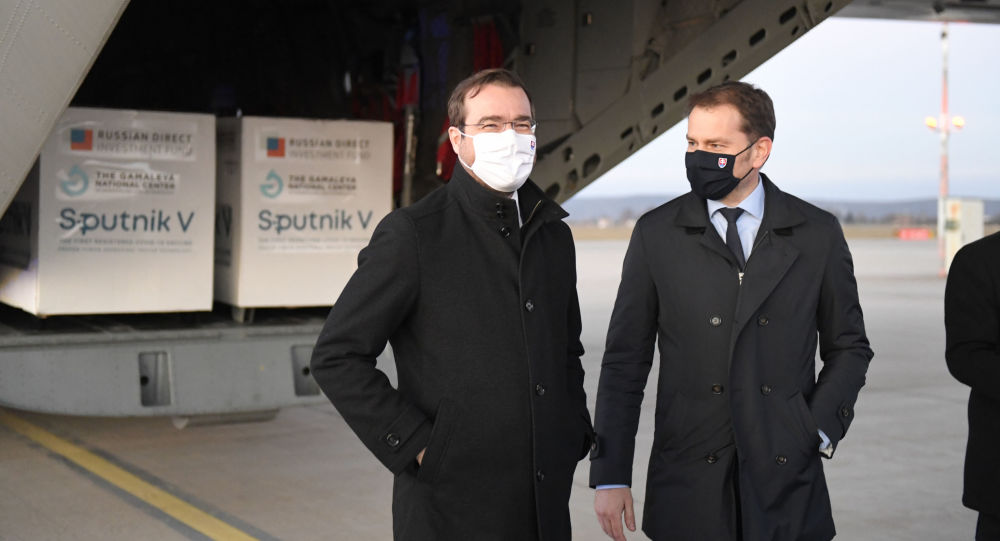 وەزیری تەندرووستی سلۆڤاکیا بە هۆی هەڵوێستی بەرامبەر بە واکسەنی سپۆتنیک لە کارەکەی دوورخرایەوە