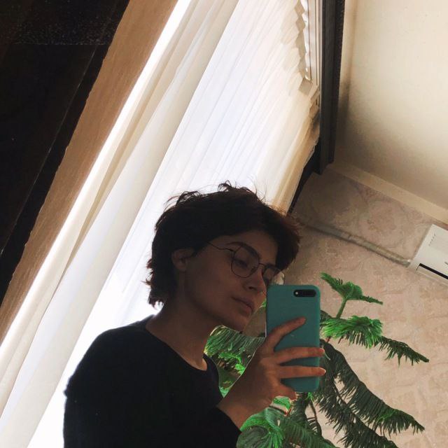 کچە خوێندکارێکی کورد لە سنە دەستبەسەرکراوە و چارەنووسی نادیارە