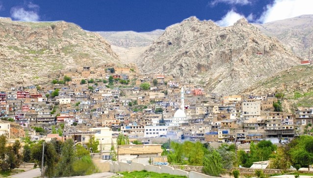 چەندین پڕۆژە بە بڕی ٢٠ میلیار دینار لە ناوچەکانی ئاکرێ و بەردەڕەش چیبەجێ دەکرێن