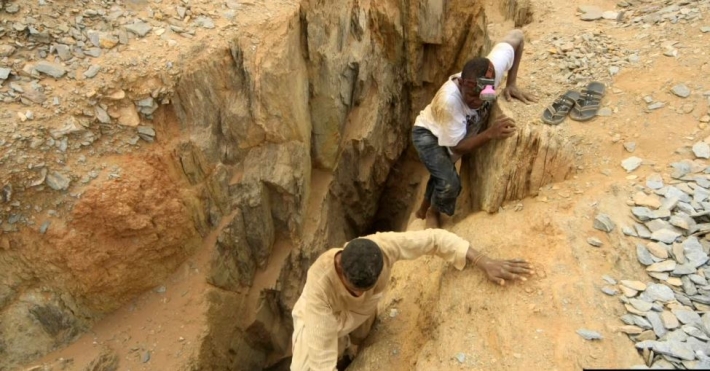 بەهۆی داڕمانی کانێکی زێڕەوە 14 کرێکار له‌ سودان گیانیان لەدەستداوە